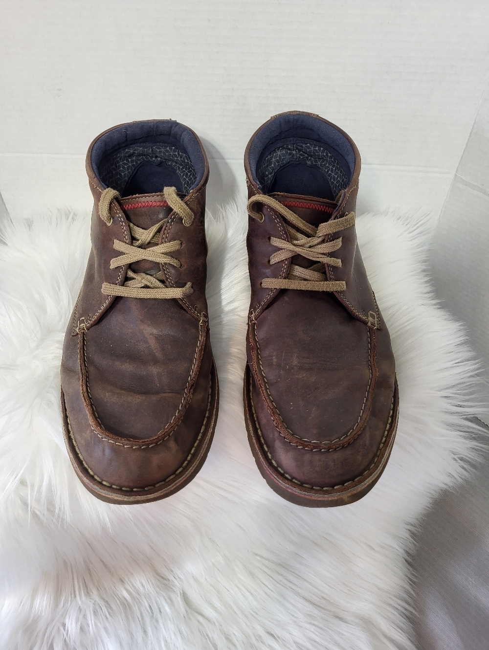 Clark Men's Brown Leather Chukka Boots with Cushioned Collar, Size 12